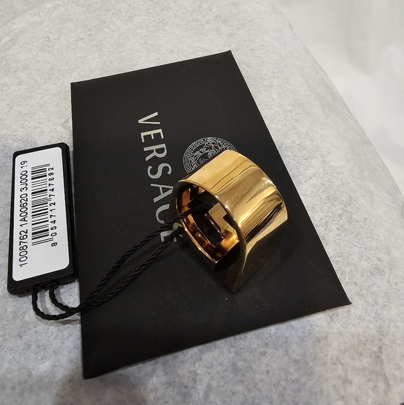 NEW VERSACE Ring - Picture 3 of 6